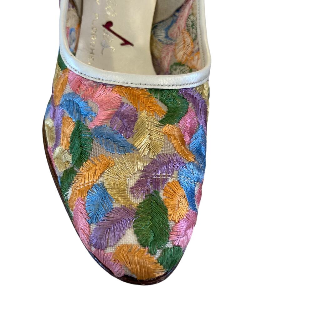 Vintage 70s Florsheim Pastel Feather Embroidered Pumps Sz 7 - Picture 14 of 16